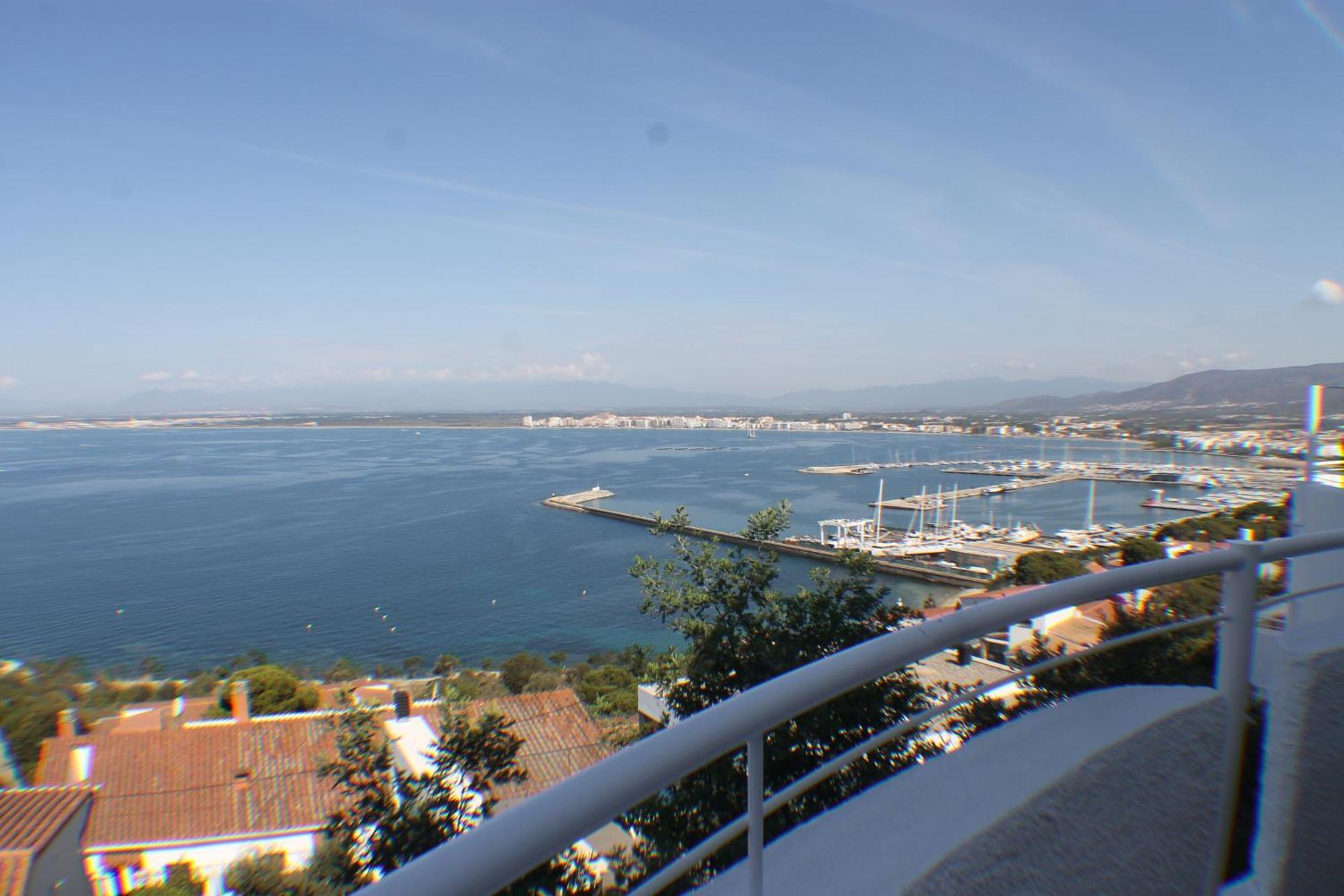 Apartamento Agi Castell Mar